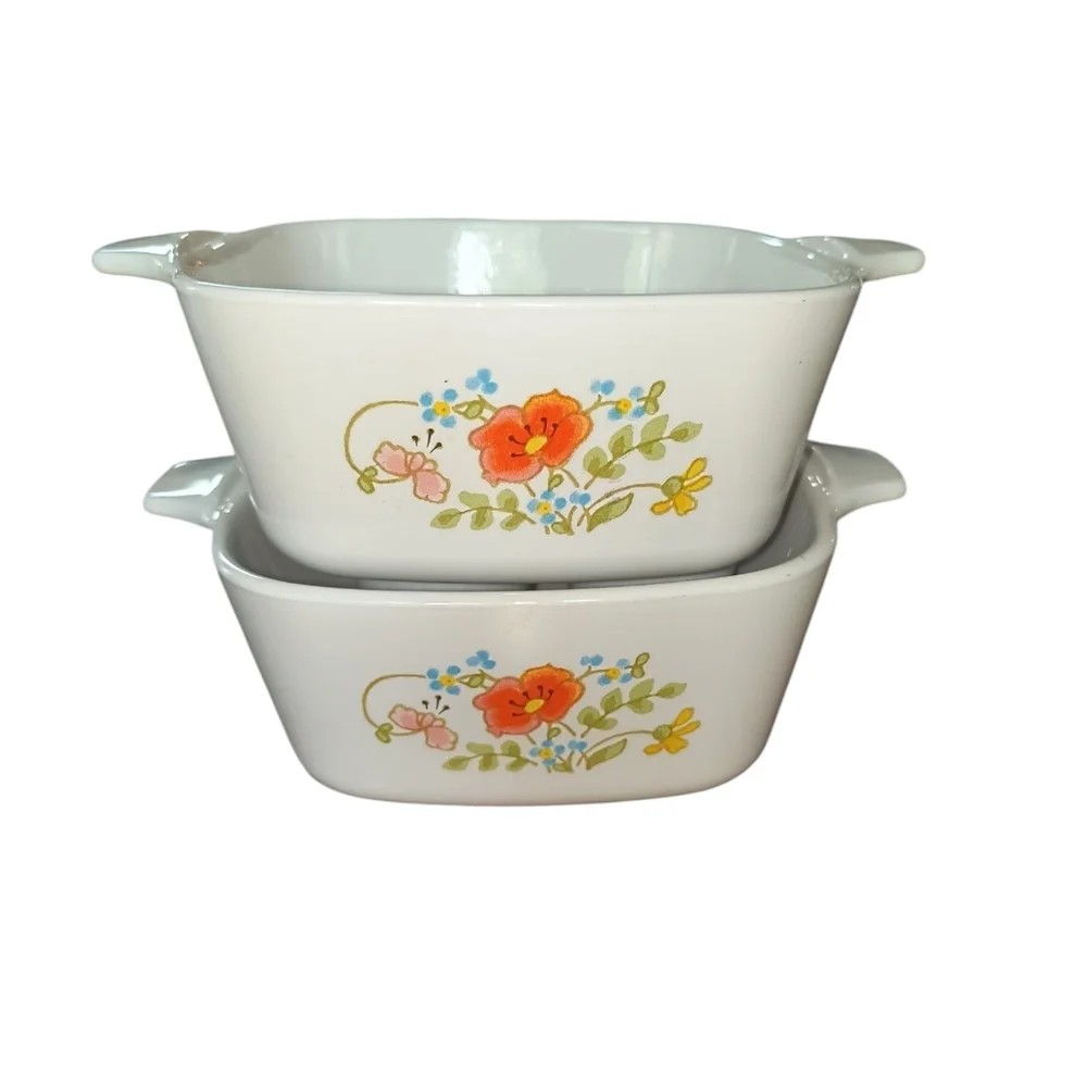 2 Retired Corningwear Wildflower 2 3/4 Cup Casserole Dishes